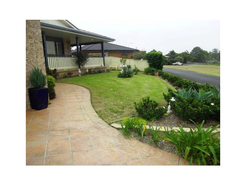 8 James Grimwade Place, East Kempsey NSW 2440