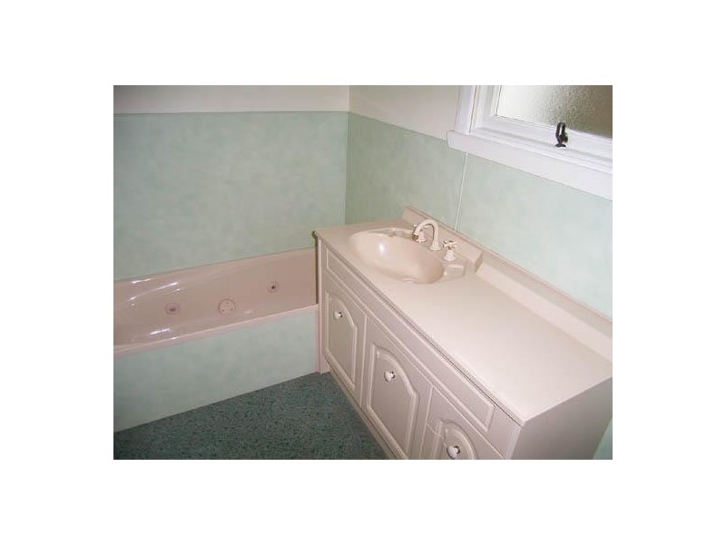 11 Van Diemans Crescent, Burnie TAS 7320