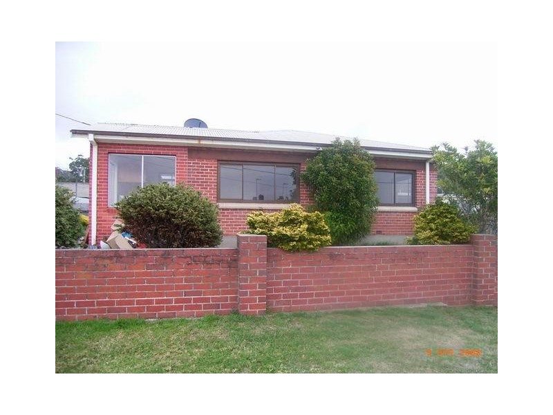 1/10 Crisp Street, Cooee TAS 7320