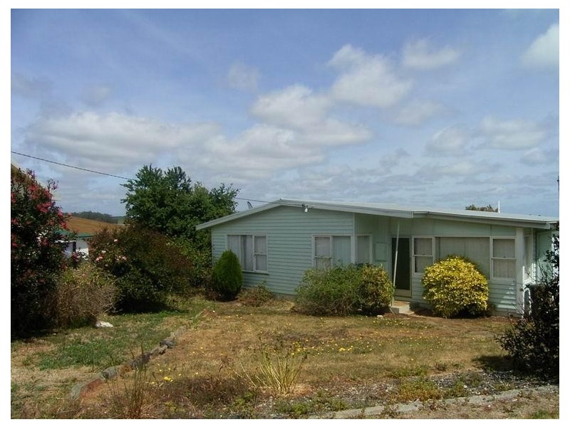 82 Stirling Street, Burnie TAS 7320