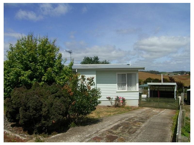 82 Stirling Street, Burnie TAS 7320