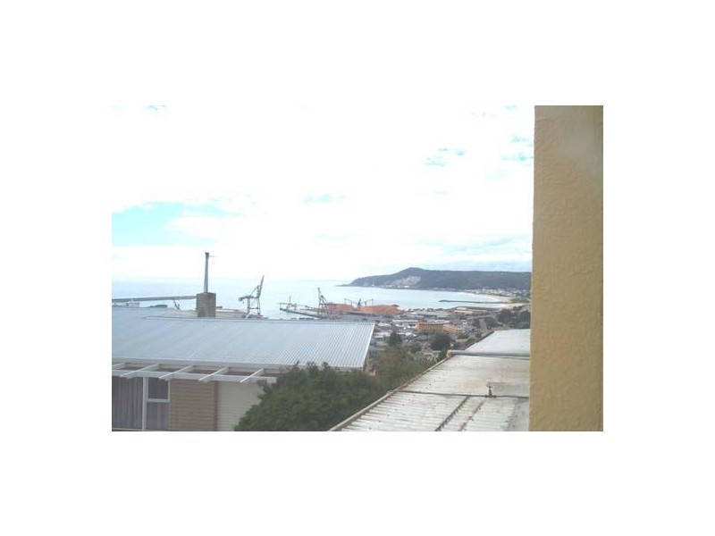 1/17 Elizabeth Street, Burnie TAS 7320