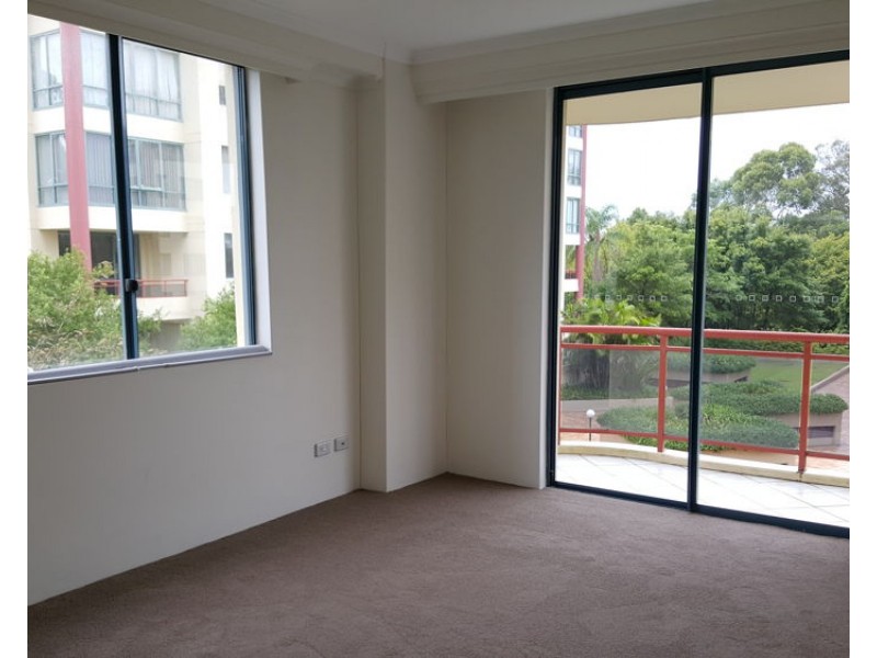 18/1-15 Fontenoy Road, Macquarie Park NSW 2113