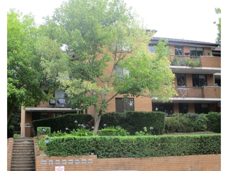 2/18 Doomben Ave, Eastwood NSW 2122