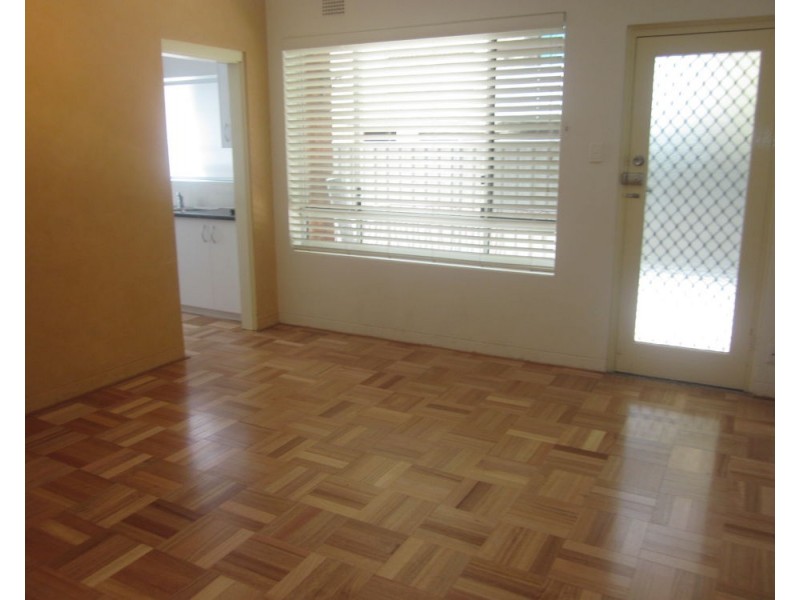 5/8 Bank Street, Meadowbank NSW 2114