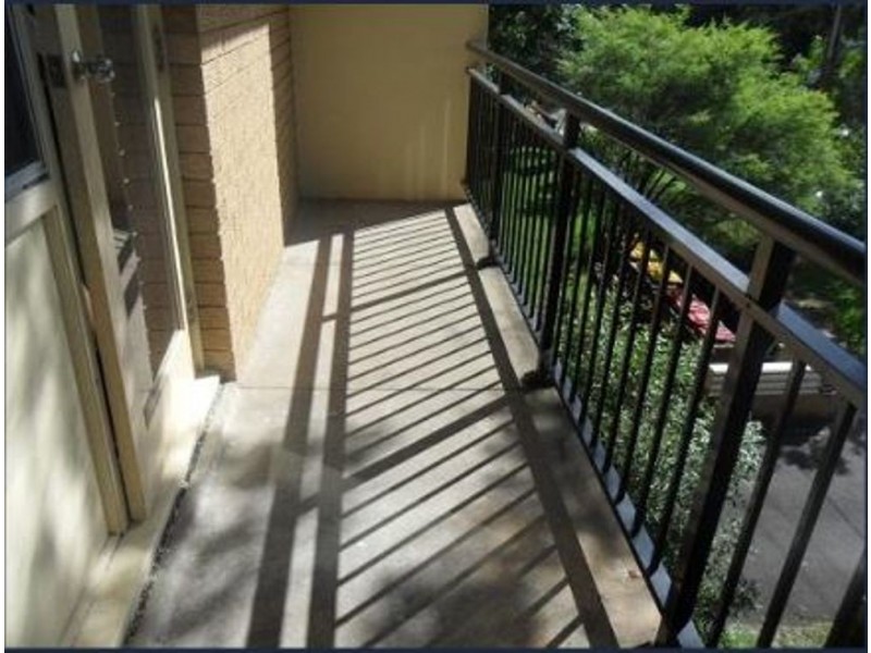 22/4 Bank Street, Meadowbank NSW 2114