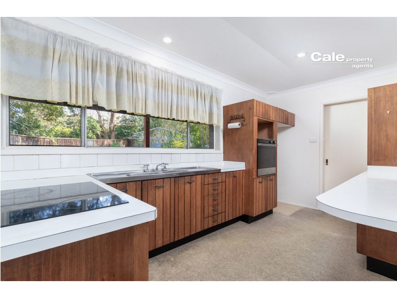 2 Southleigh Avenue, Castle Hill NSW 2154