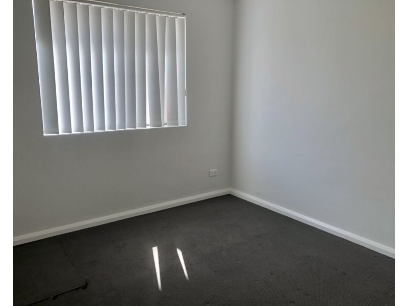 8/5-7 Cornelia Road, Toongabbie NSW 2146