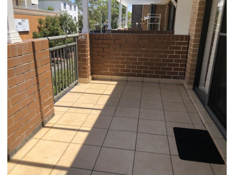 8/5-7 Cornelia Road, Toongabbie NSW 2146