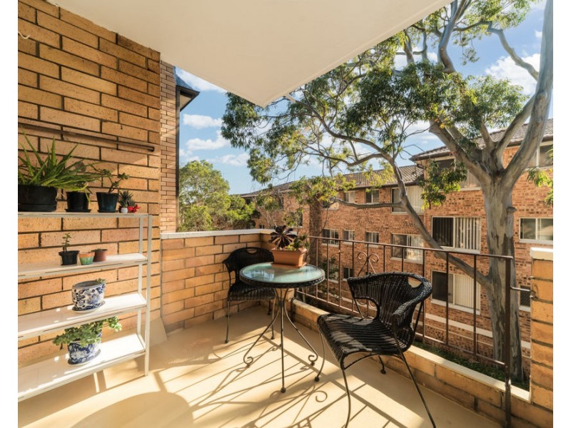 15/31 Meadow Crescent, Meadowbank NSW 2114