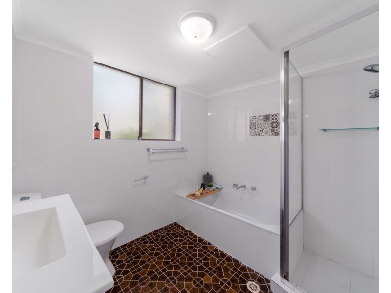 8/205 Waterloo Road, Marsfield NSW 2122