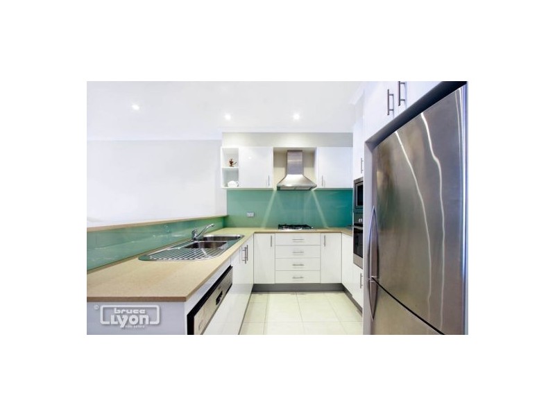 212/76 Rawson Street, Epping NSW 2121