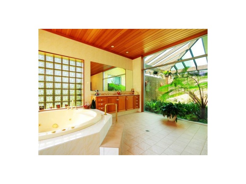 15 Blacks Road, West Pennant Hills NSW 2125