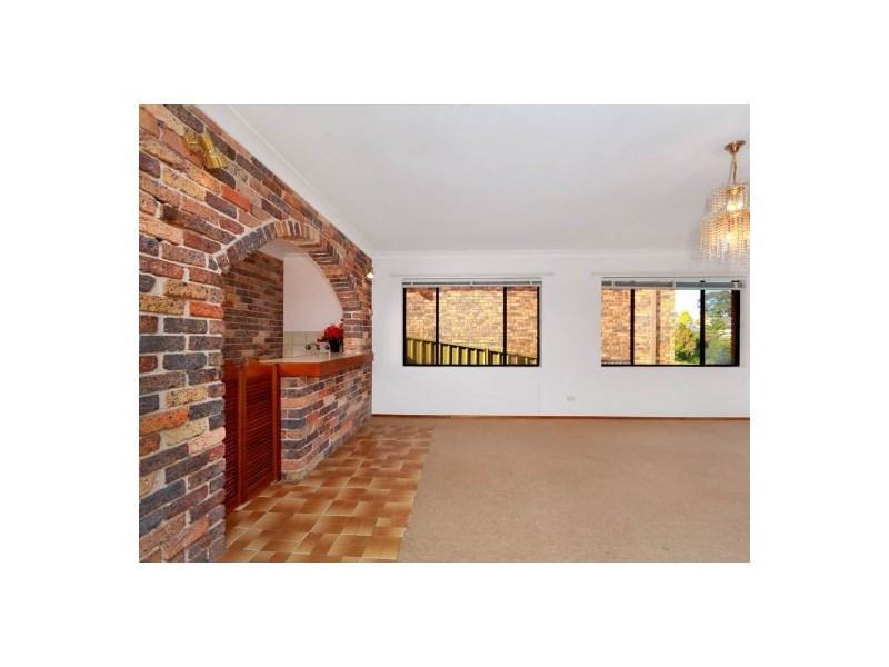 16 Somerset Drive, North Rocks NSW 2151