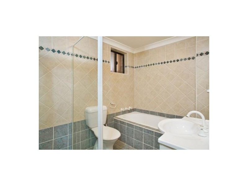 10/2b Coleman Avenue, Carlingford NSW 2118