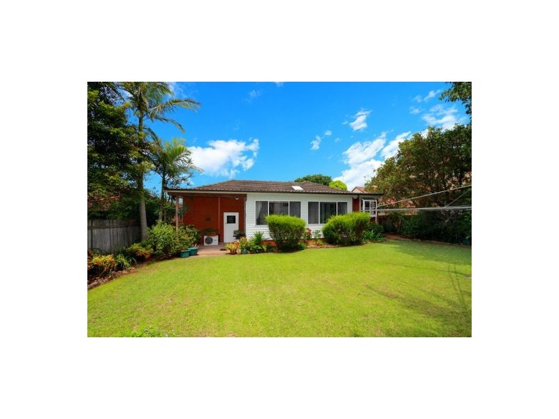 4 Tripoli Avenue, Carlingford NSW 2118