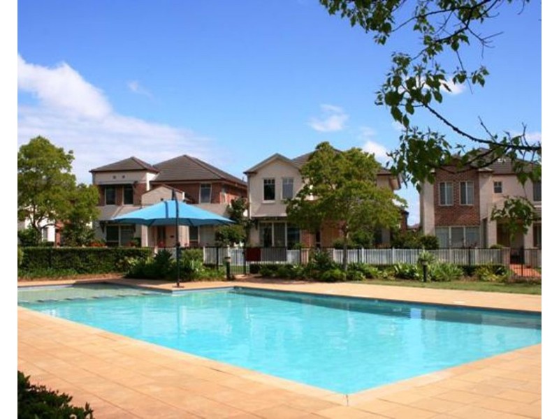 6 Governors Way, Oatlands NSW 2117