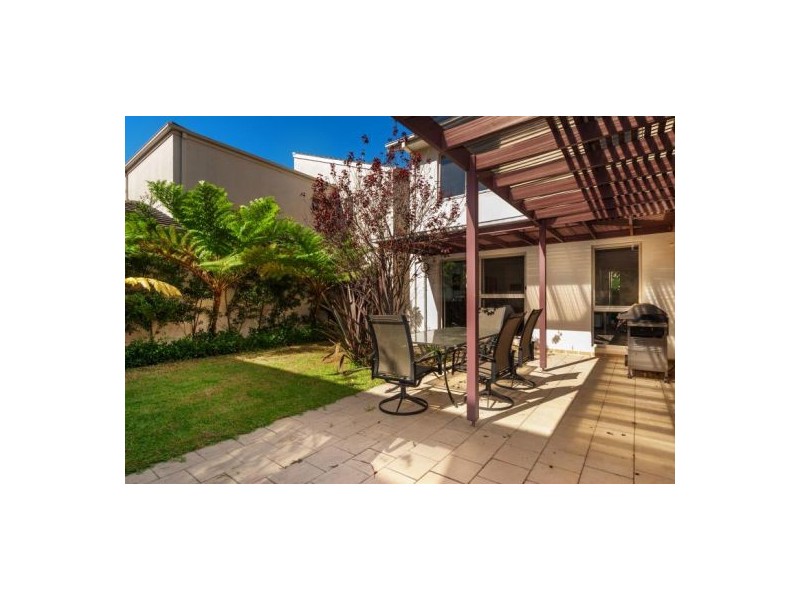 6 Strathroy Close, Cabarita NSW 2137