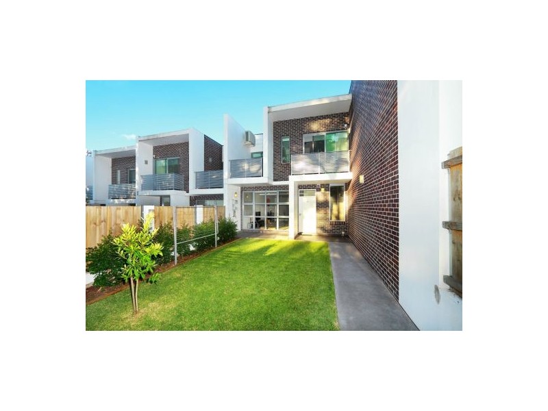 2/213-215 Pennant Hills Road, Carlingford NSW 2118