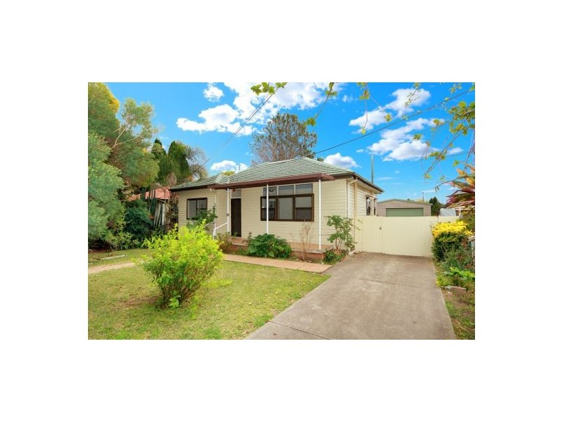 33 Endeavour Street, Seven Hills NSW 2147