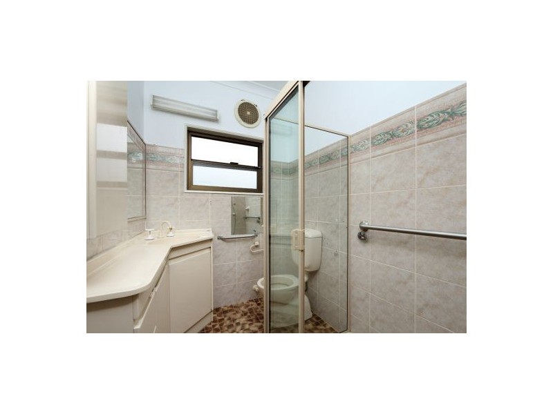 33 Endeavour Street, Seven Hills NSW 2147