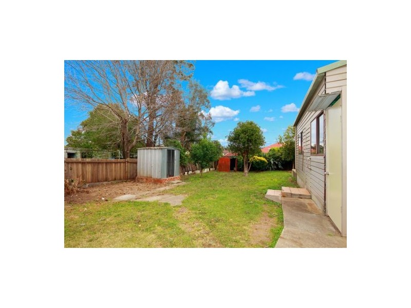 33 Endeavour Street, Seven Hills NSW 2147