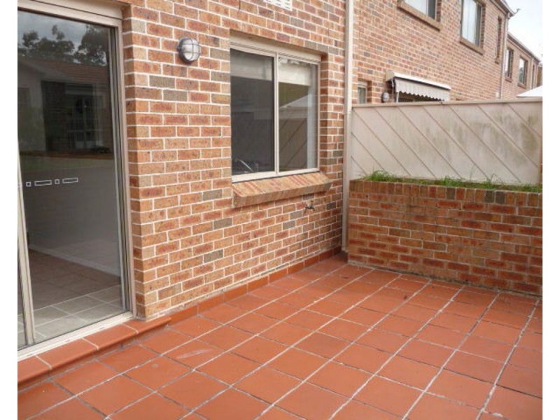 2/2-4 Nile Close, Marsfield NSW 2122