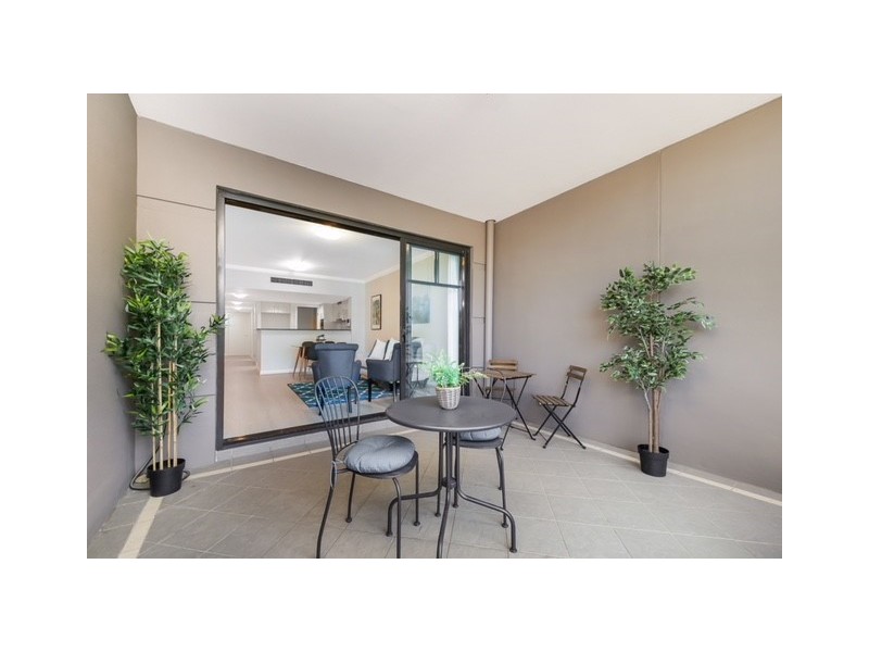 9/141 Bowden Street, Meadowbank NSW 2114