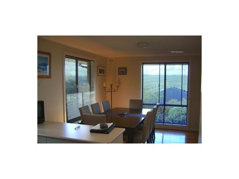 2 Whitford Grove, Trevallyn TAS 7250