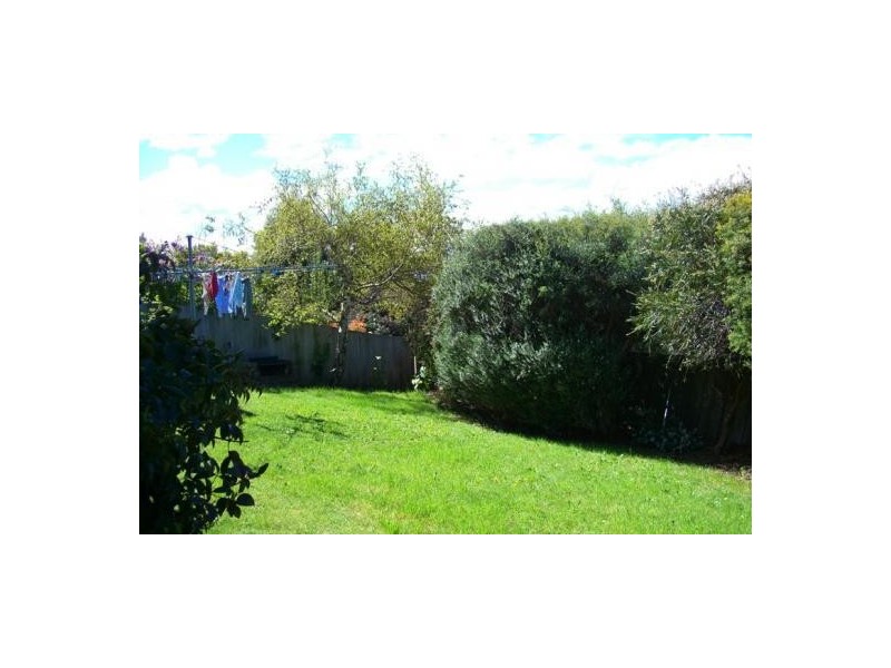 2 Whitford Grove, Trevallyn TAS 7250