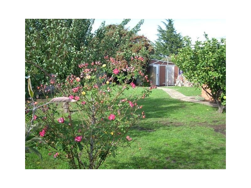 1 Tompsons Lane, Newnham TAS 7248