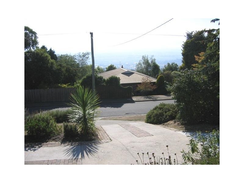 93 New World Avenue, Trevallyn TAS 7250