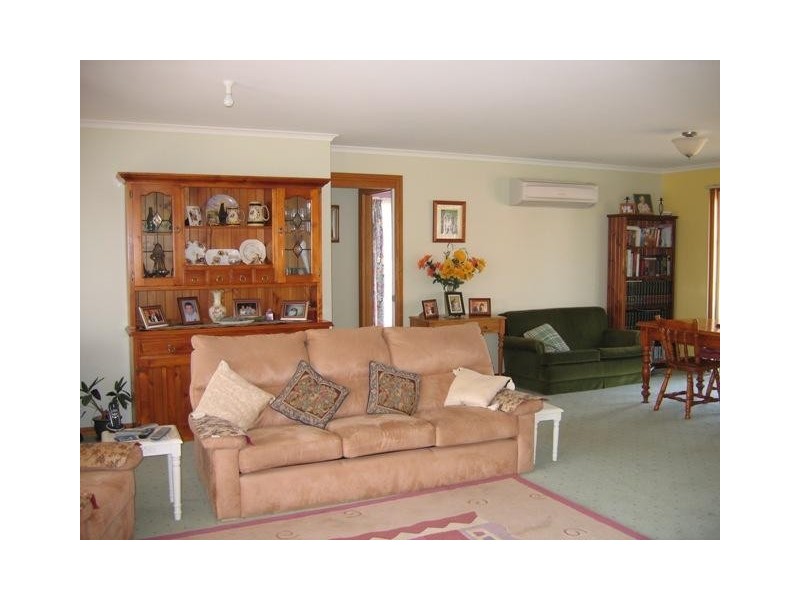 14 Alison Court, Westbury TAS 7303