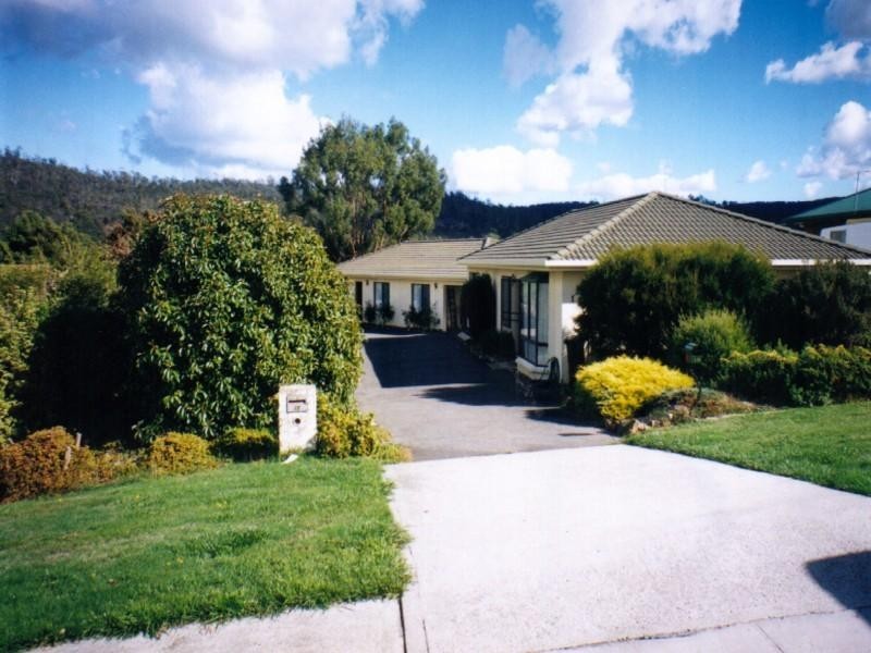 1/15 Glover Avenue, Blackstone Heights TAS 7250