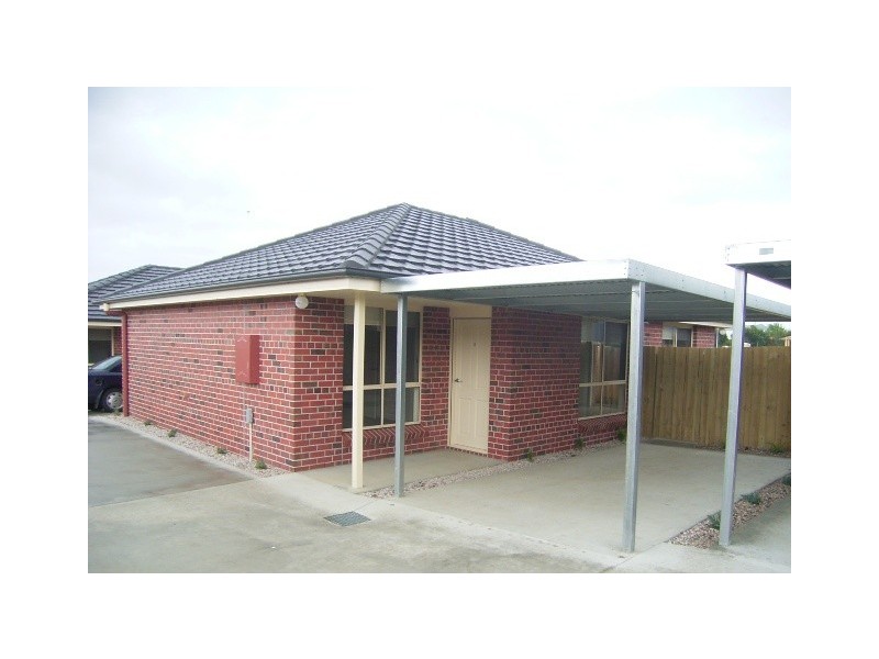 2/3 Bethune Place, Newnham TAS 7248