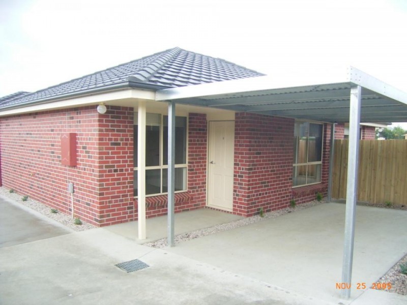 2/3 Bethune Place, Newnham TAS 7248