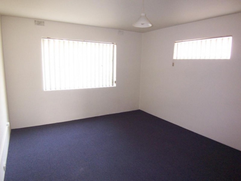 2/117 Penquite Road, Newstead TAS 7250