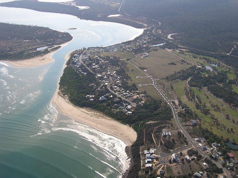 .. Swanwick Estate, Coles Bay TAS 7215