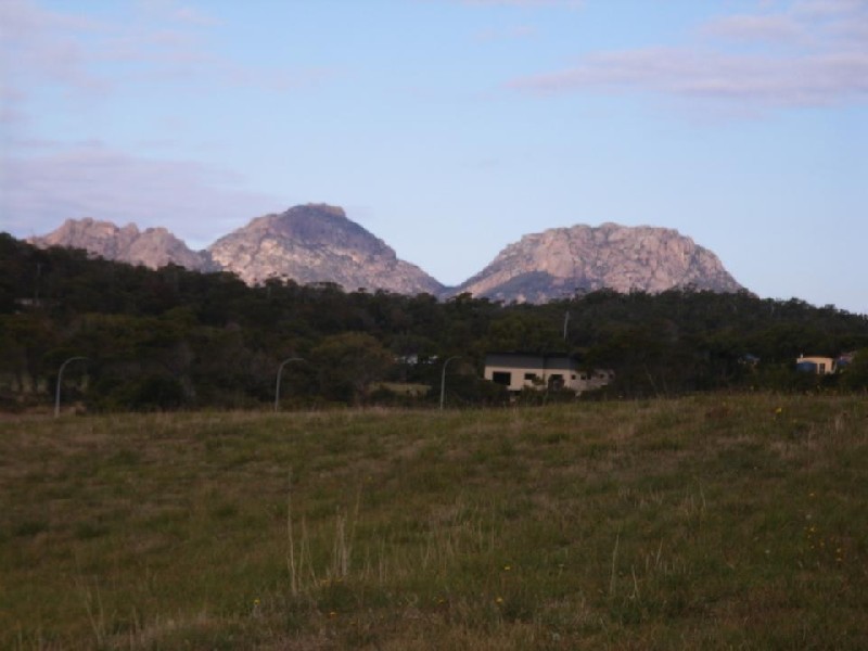 .. Swanwick Estate, Coles Bay TAS 7215