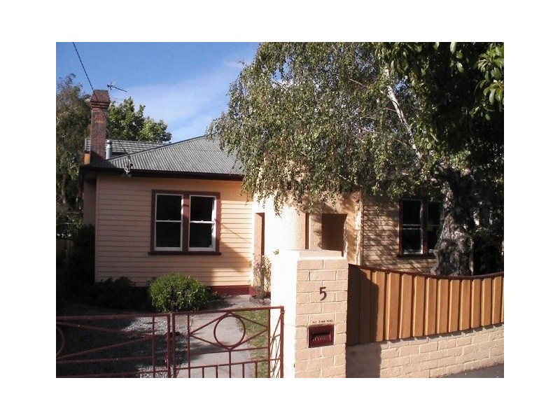 5 Como Crescent, Newstead TAS 7250