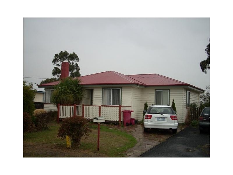 1 Cairns Street, Waverley TAS 7250