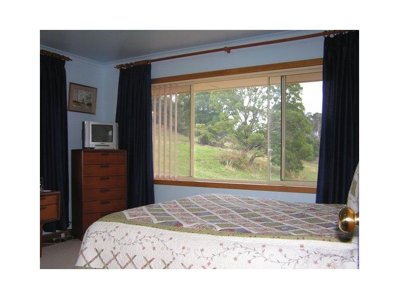 2 Augustus Street, Beauty Point TAS 7270