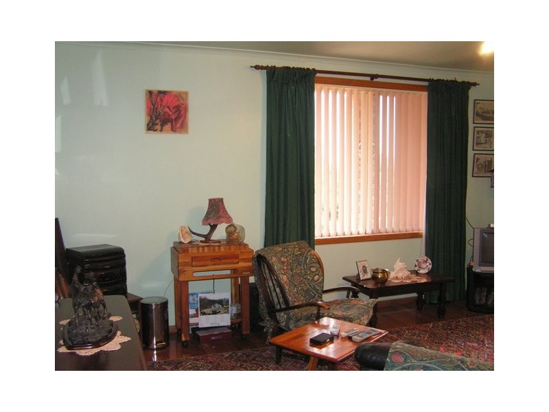 2 Augustus Street, Beauty Point TAS 7270