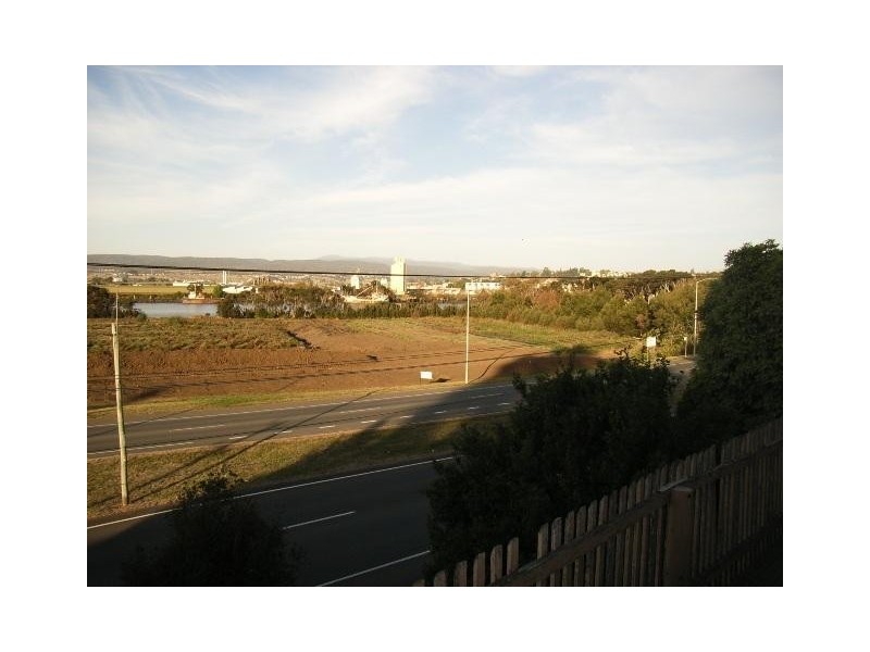 4 Forest Road, Trevallyn TAS 7250