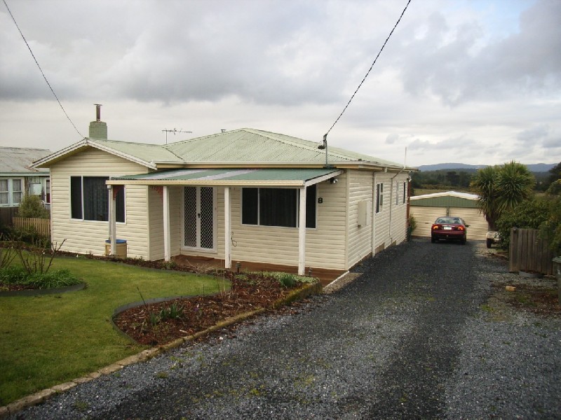 8 Bell Street, Beaconsfield TAS 7270