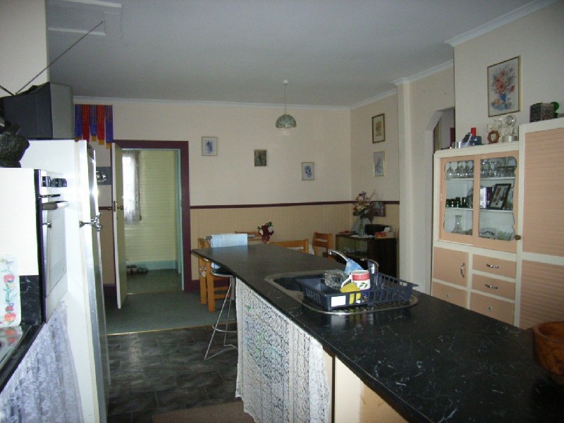 8 Bell Street, Beaconsfield TAS 7270