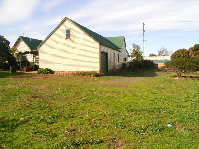 42 Main Road, Cressy TAS 7302