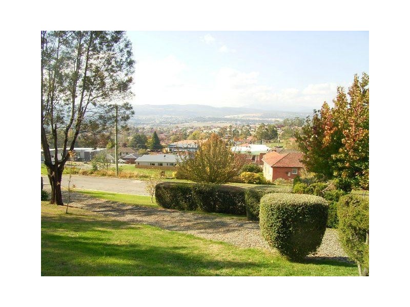 Newstead TAS 7250