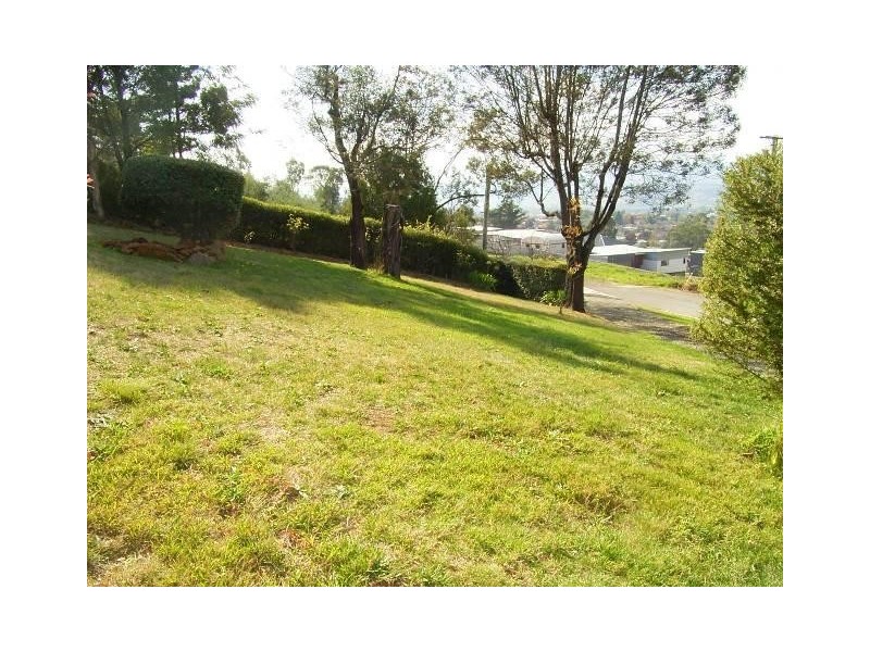 Newstead TAS 7250