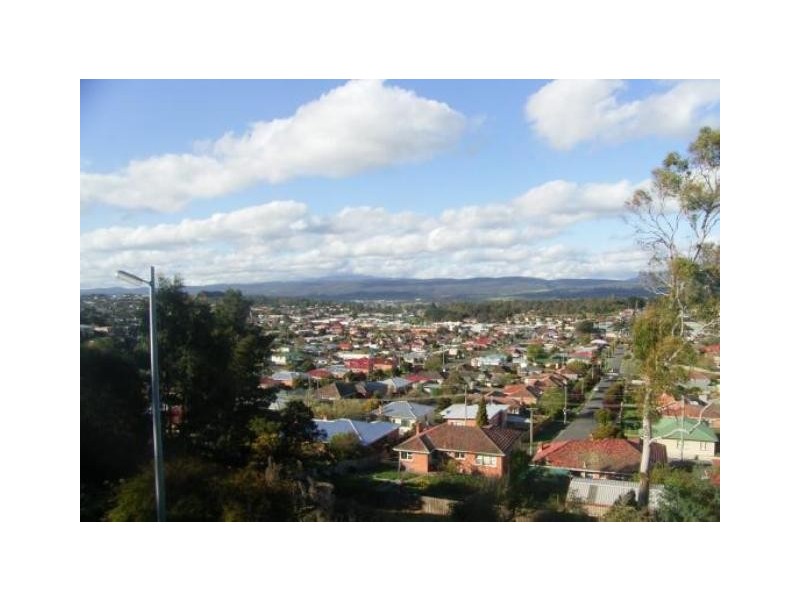2/58 Ernest Street, Kings Meadows TAS 7249